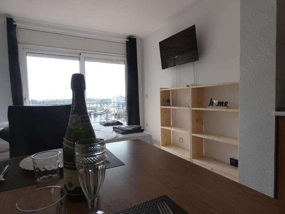 Estudio Con Vistas, Roses Exterior photo