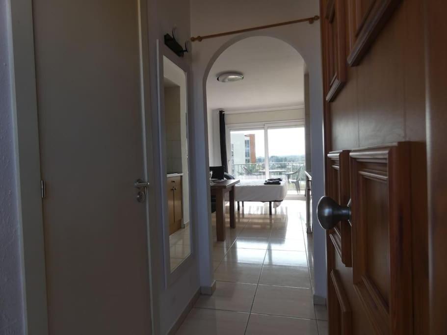 Estudio Con Vistas, Roses Exterior photo