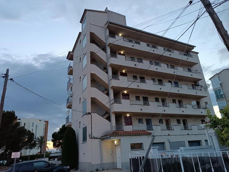 Estudio Con Vistas, Roses Exterior photo